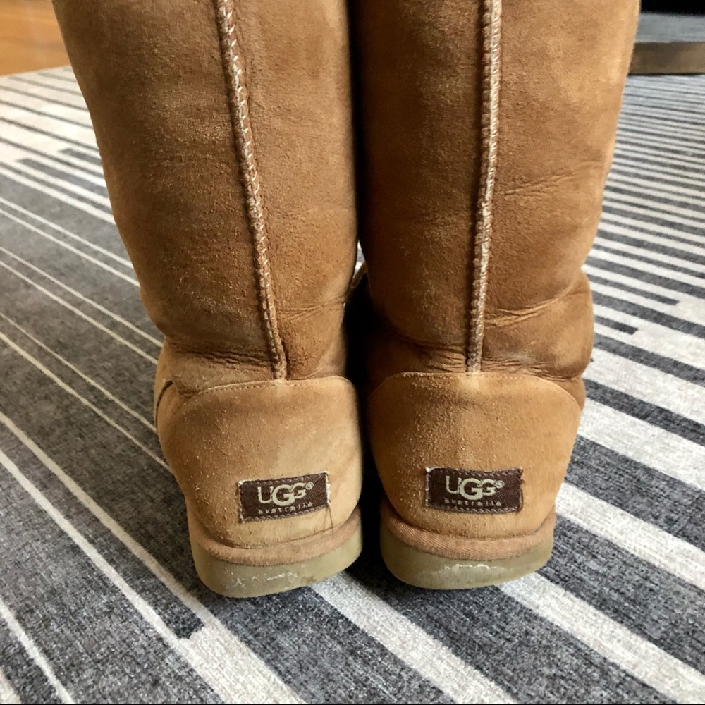 UGG Classic Tall Boot - Picture 3 of 7